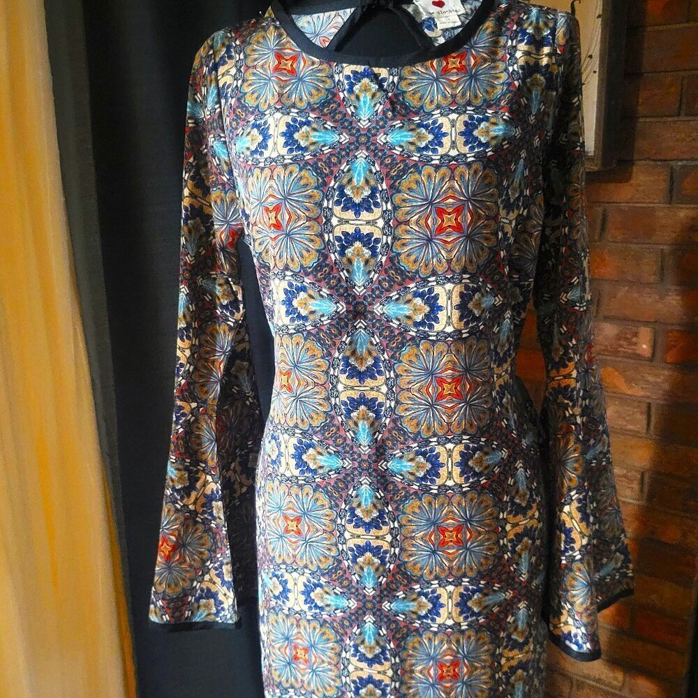 One Clothing 70s Retro Blue Multi-Colored Patterned Round Neck Dress - Size S